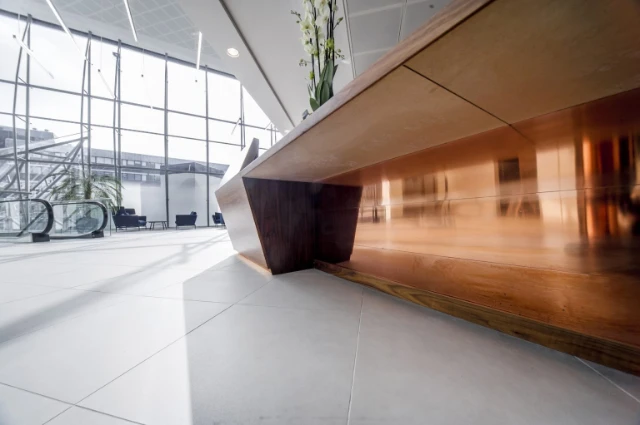 onslow-house-interior-counter-nordic-standard-brown-1536x1022